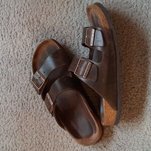 Birkenstock ~ Size 39 ~ Soft footbed, oiled leather sandals